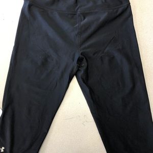 Under Armour cropped leggings